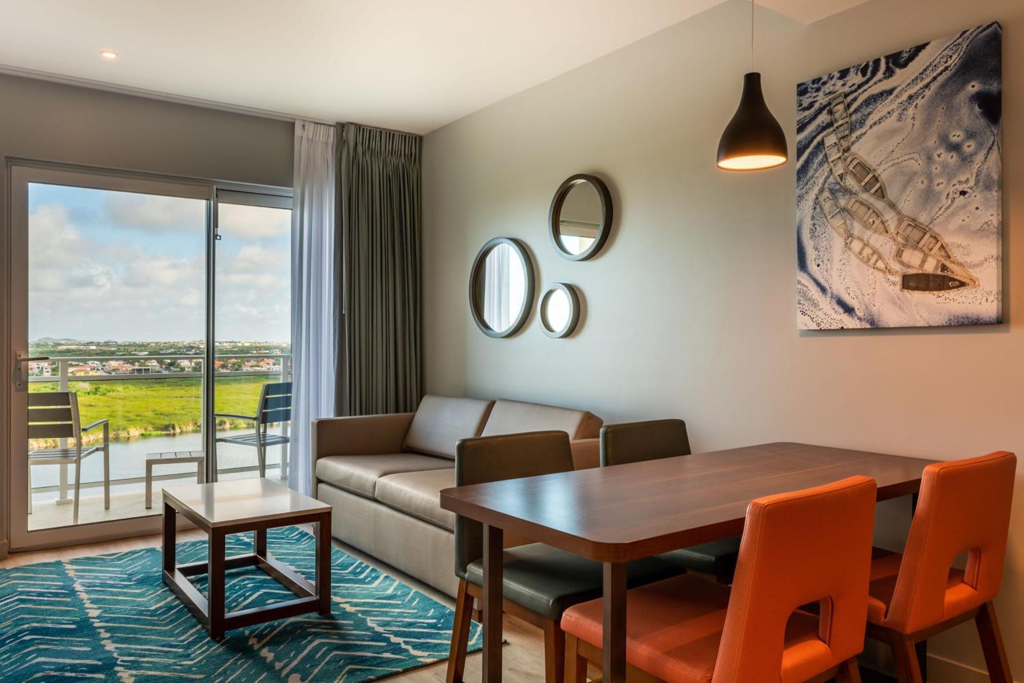 Embassy Suites By Hilton Aruba Beach Resort パームビーチ エクステリア 写真