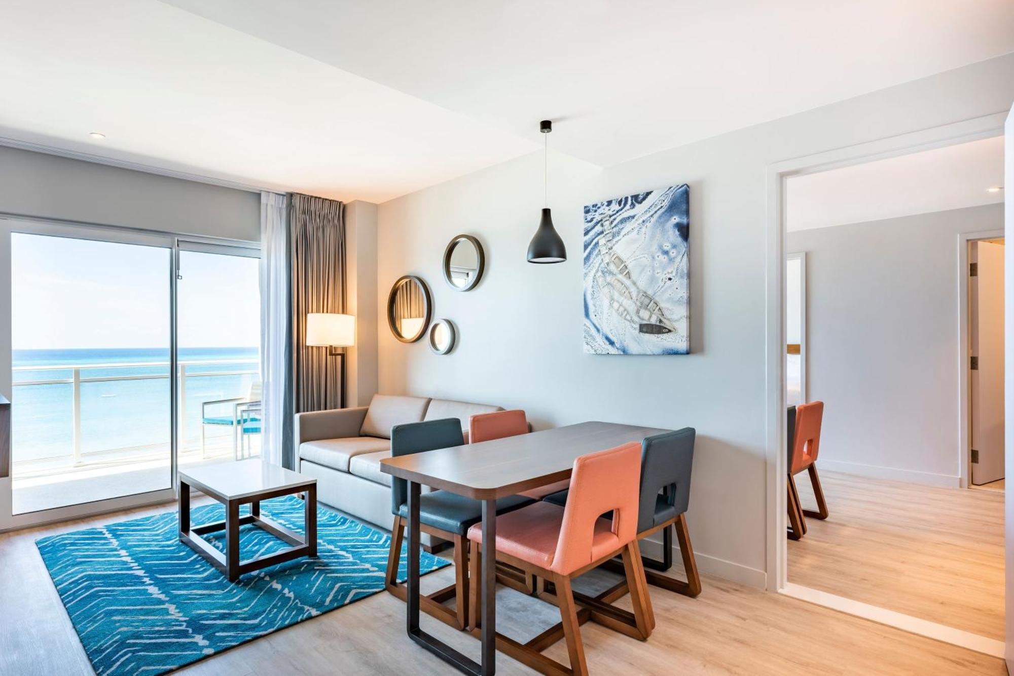 Embassy Suites By Hilton Aruba Beach Resort パームビーチ エクステリア 写真