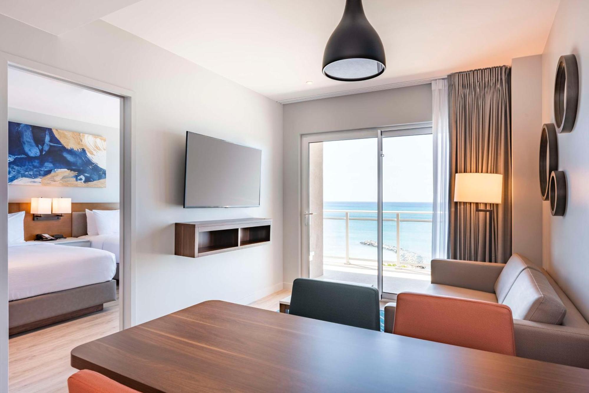 Embassy Suites By Hilton Aruba Beach Resort パームビーチ エクステリア 写真