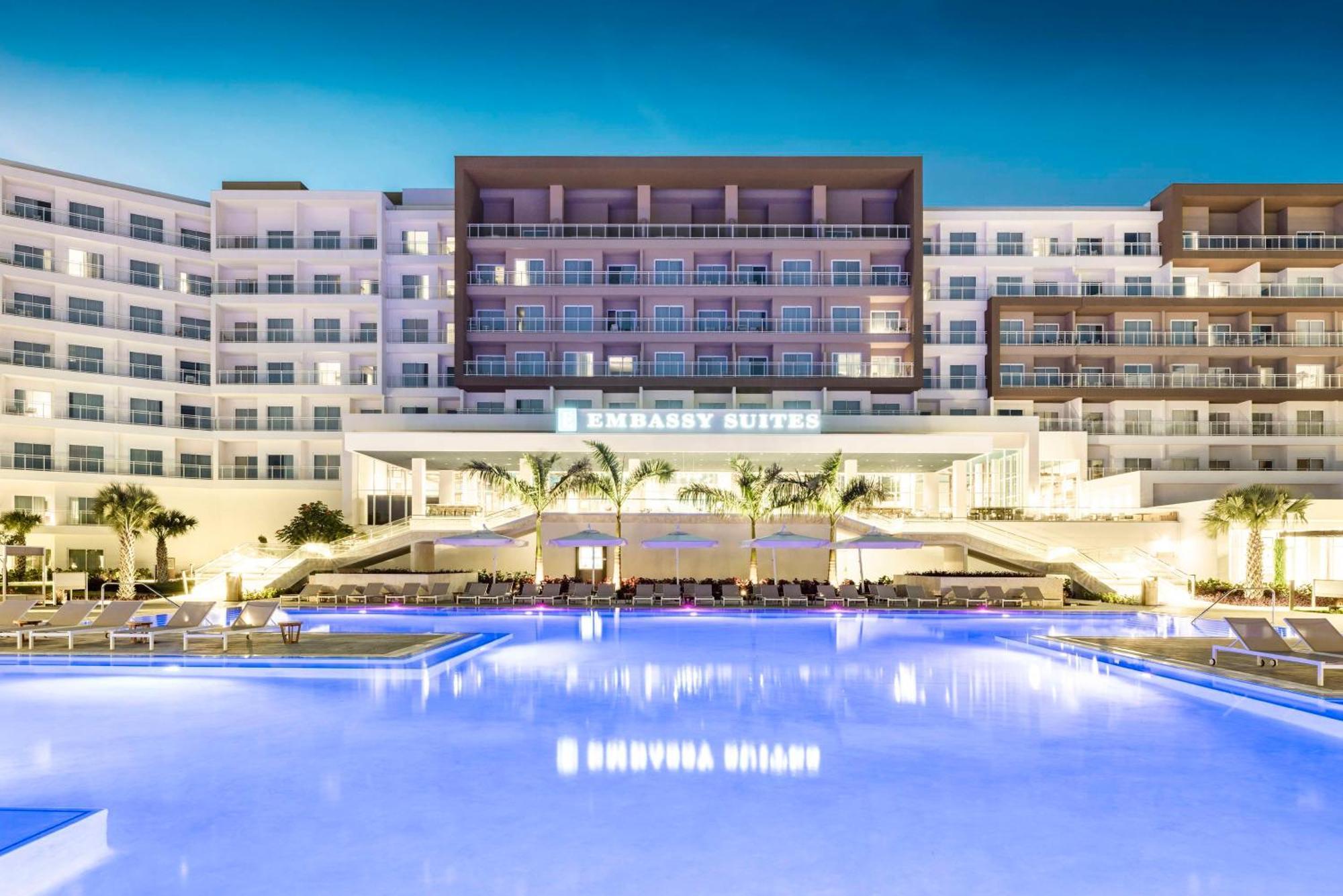 Embassy Suites By Hilton Aruba Beach Resort パームビーチ エクステリア 写真